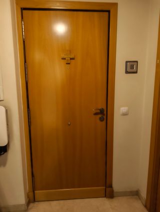 Puerta Madera Maciza Entrada Vivienda