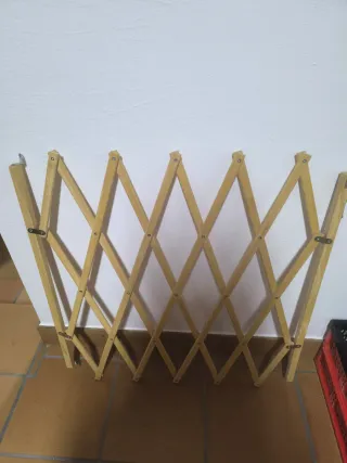 Valla extensible de madera