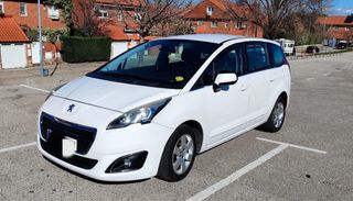 Peugeot 5008 2014