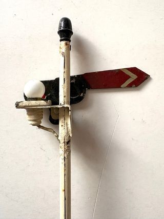 Semaforo per modellini di treni scala 0