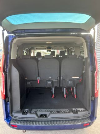 FORD TOURNEO CUSTOM TITANIUM 9 PLAZAS