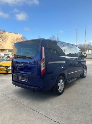 FORD TOURNEO CUSTOM TITANIUM 9 PLAZAS