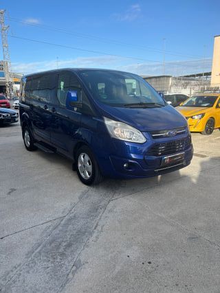 FORD TOURNEO CUSTOM TITANIUM 9 PLAZAS
