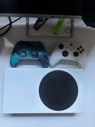 Xbox Series S Consola + 2 Mandos