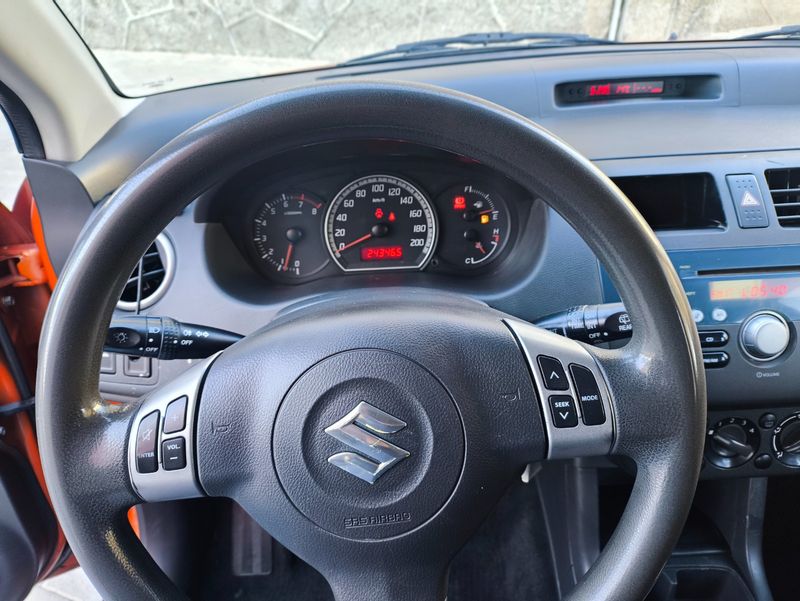 Suzuki Swift 1.3 GL 3p 2006, foto 26