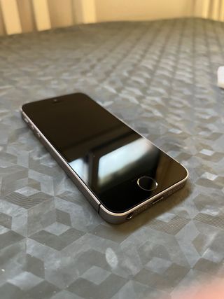 iPhone SE Apple Negro/Plateado