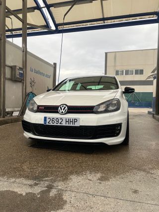 Volkswagen Golf gti 35 aniversario