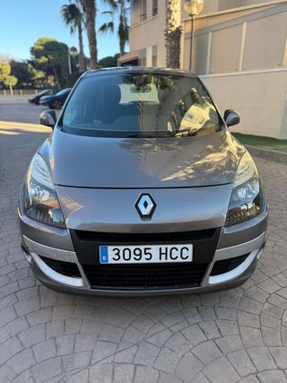 Renault Scenic 2011