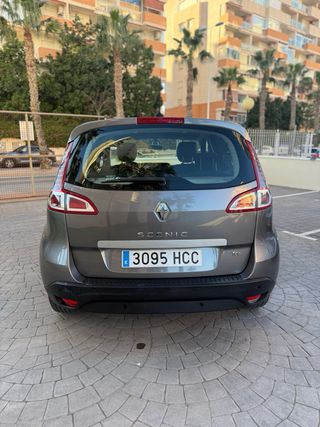 Renault Scenic 2011