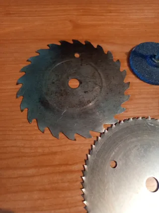 Discos sierra y piedra amolar