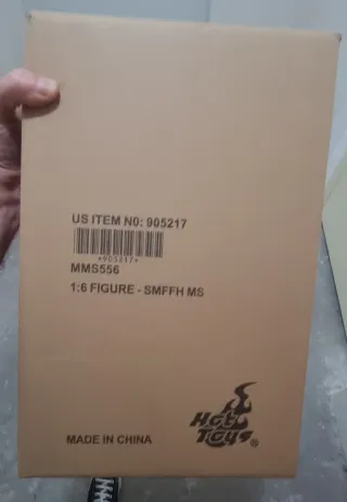 Hot Toys Mysterio Spider-Man Far From Home Caja