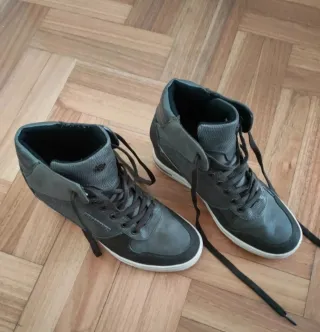 Sneakers con zeppa interna