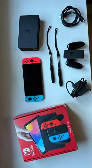 Nintendo Switch OLED Completa en perfecto estado