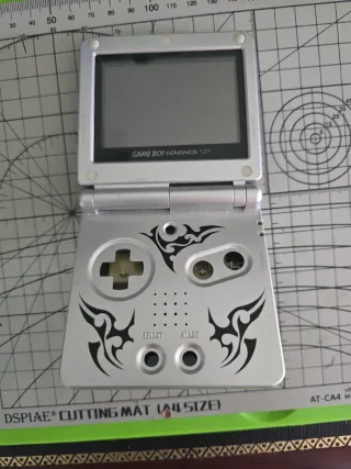 Carcasa GBA SP Tribal y pantalla original