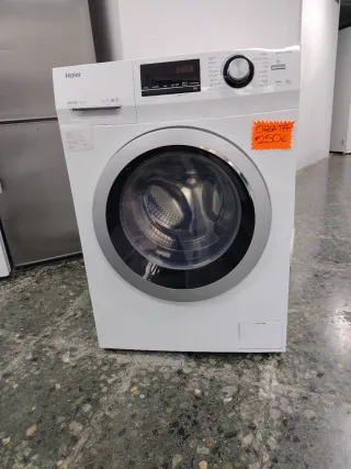 Lavadora Haier Blanca. L178