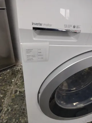 Lavadora Haier Blanca. L178