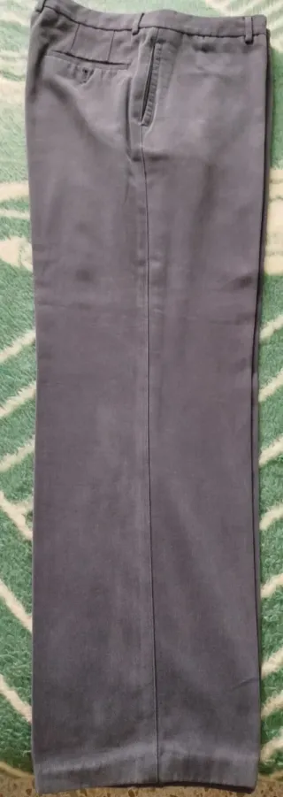 Pantalones de vestir grises para caballero