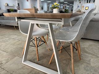 Conjunto Nórdico: Mesa Extensible y 4 Sillas