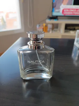 Frascos de perfume vacíos para decoración atrezzo