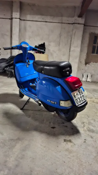 Vespa px 200 iris