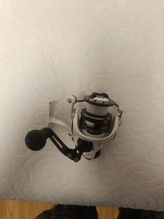 Carrete de pesca HART blanco