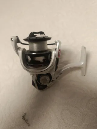 Carrete de pesca HART blanco