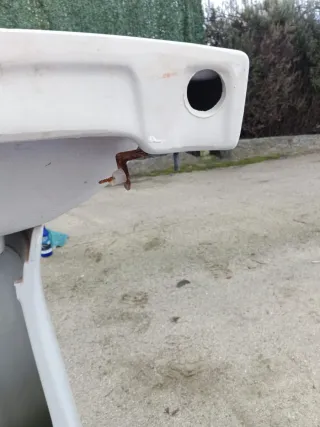 Lavabo antiguo blanco con pedestal