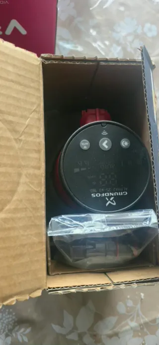 Bomba Grundfos ALPHA2 25-40 180