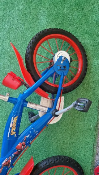 Bicicleta Infantil Spiderman Azul y Roja
