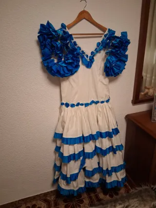 Traje de Sevillana volantes azul y blanco