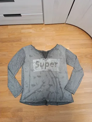 Camiseta gris talla M