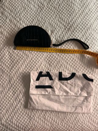 Cartera Adolfo Domínguez piel negra nueva