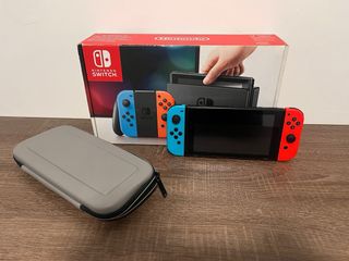 Nintendo Switch Azul/Rojo + Accesorios