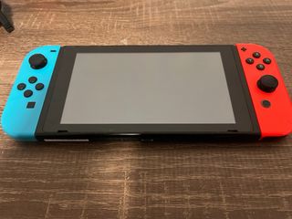 Nintendo Switch Azul/Rojo + Accesorios