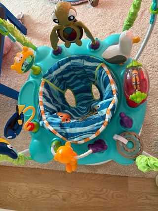 Cadeira Baloiço Disney Bright Starts