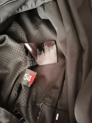 Chaqueta de moto negra