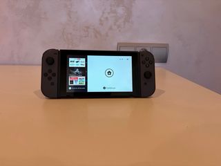 Nintendo Switch Negra + Mario Kart 8 Deluxe