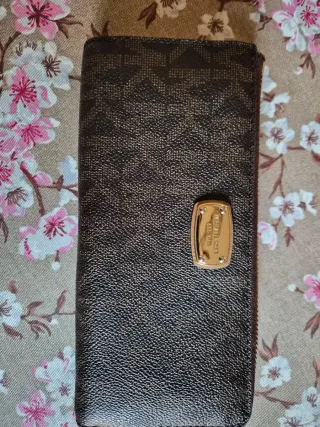 Billetera Michael Kors café