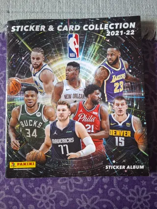 Álbum Panini NBA Sticker & Card Collection 21-22