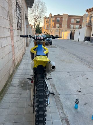 Suzuki RMZ 250cc Motocross 2022