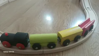 Tren de madera Ikea