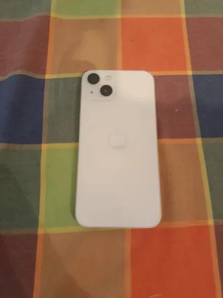 iPhone 13 en perfectas condiciones