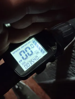 Patín eléctrico para piezas