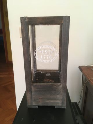 Contenitore in legno e vetro
