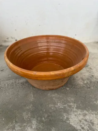 Artesa de barro antigua
