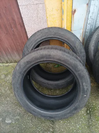 2 Neumáticos Kumho 285/45 ZR 19 107W