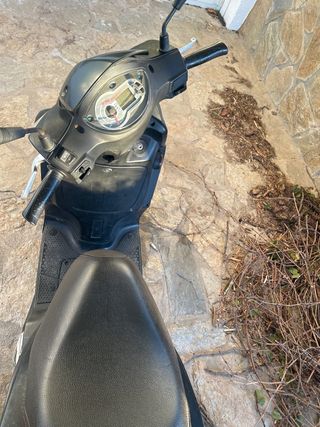 Sym Symphony 125 SR Scooter Negra