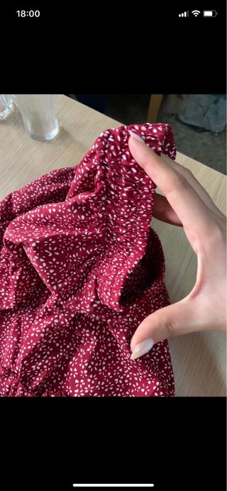 Falda Sfera Estampado Blanco y Rojo Talla M