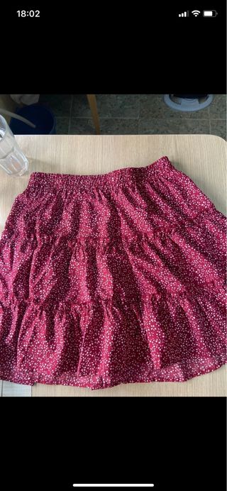 Falda Sfera Estampado Blanco y Rojo Talla M