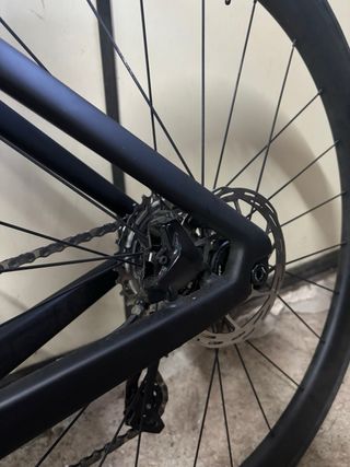 Bicicleta de carbono vendo o cambio por montañera